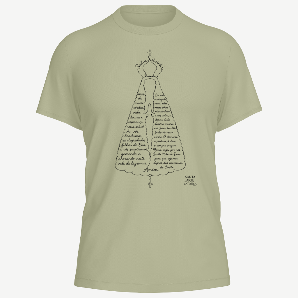 Camiseta saara com a oração Salve Rainha escrita por completo, desenhando o manto e a coroa de Nossa Senhora Aparecida, em tinta preta