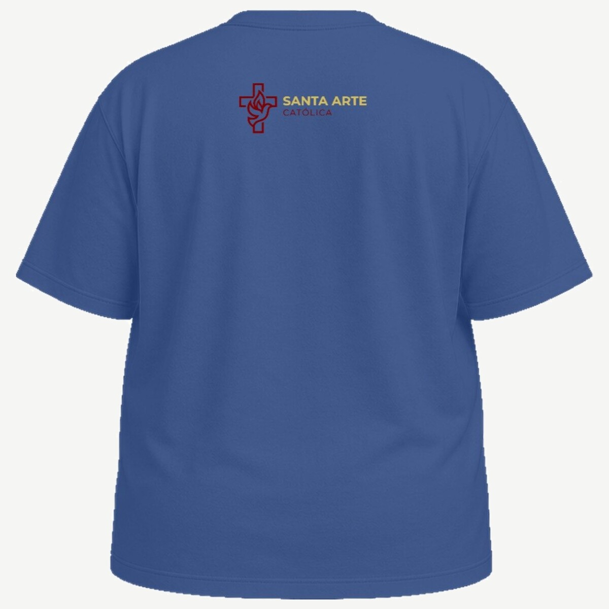 Camiseta plus size azul vista de costas, com a marca Santa Arte Católica impressa em tamanho pequeno no alto das costas.