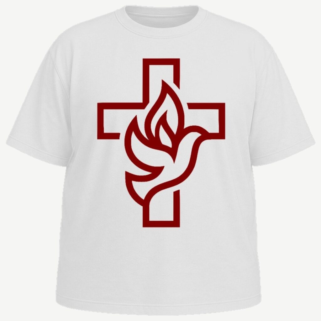 Camiseta plus size branca vista de frente, com a cruz vazada e a pomba da Santa Arte Católica impressas em grande no peito, em bordô.